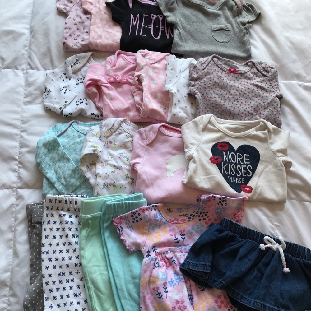 Baby girl clothes lot size 0-3